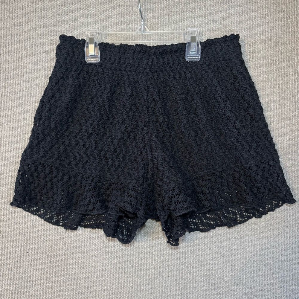 No boundaries size small Black Lace Women Shorts